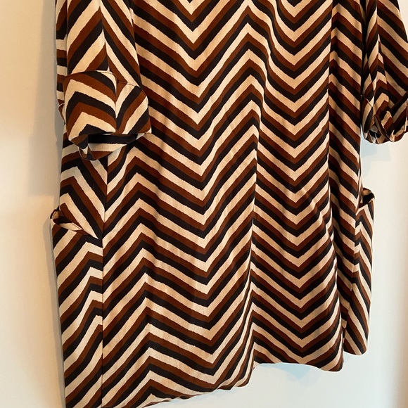 EUC Eva Franco Chevron Car Coat - Picture 11 of 12